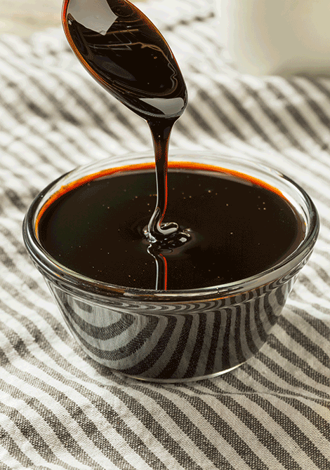 La mélasse est un sirop épais obtenu après l’extraction du sucre 