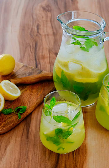 Mojito à partager dans un pichet