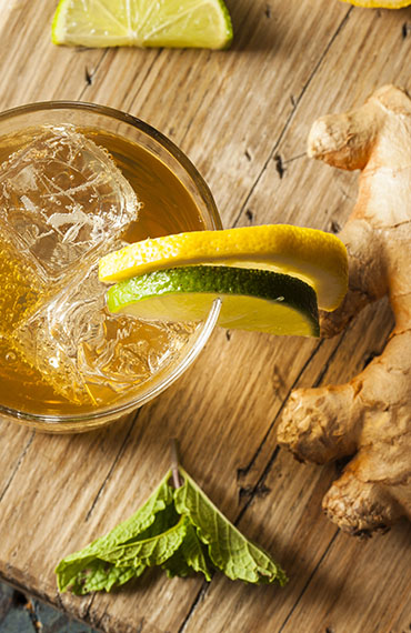 Cocktail au rhum Old Nick et ginger beer