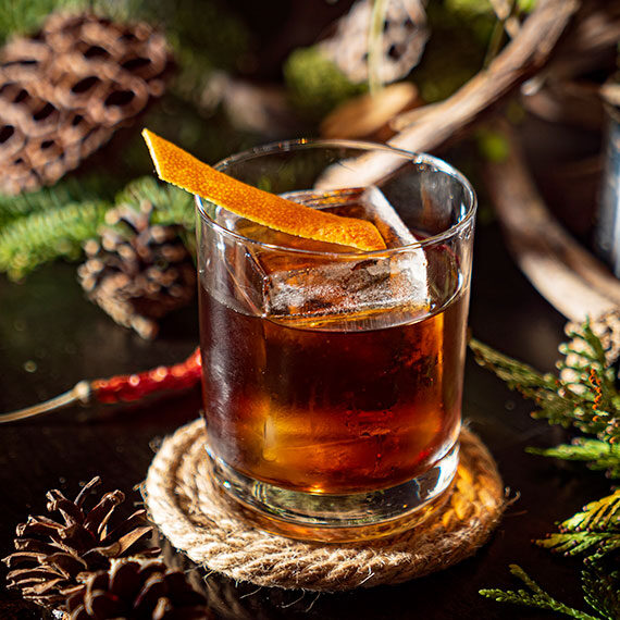 Cocktail au rhum Ambré des îles et au sapin - Old Nick